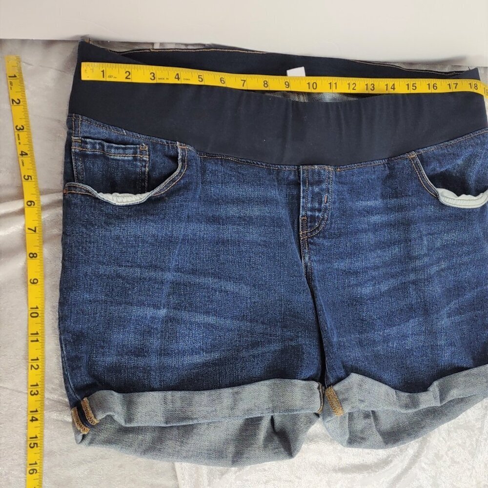Old Navy Maternity O.G. Straight Low Front Panel Denim Shorts Dark Wash Size 16
